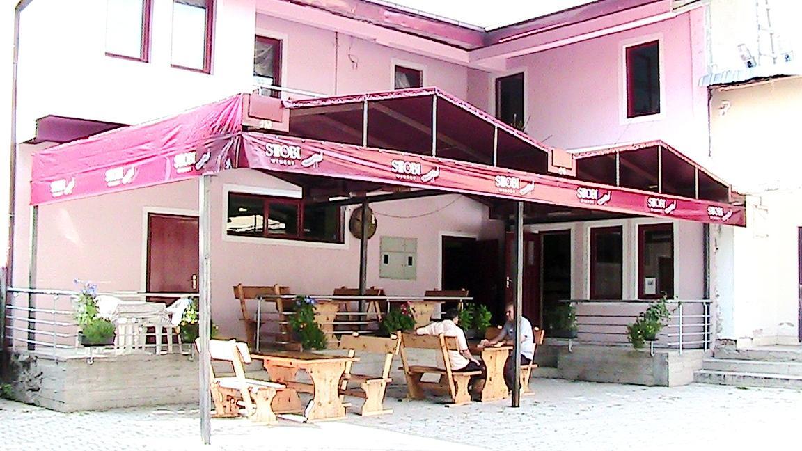 Bed and Breakfast Kafana "Kaj Zoki" Probistip Екстер'єр фото